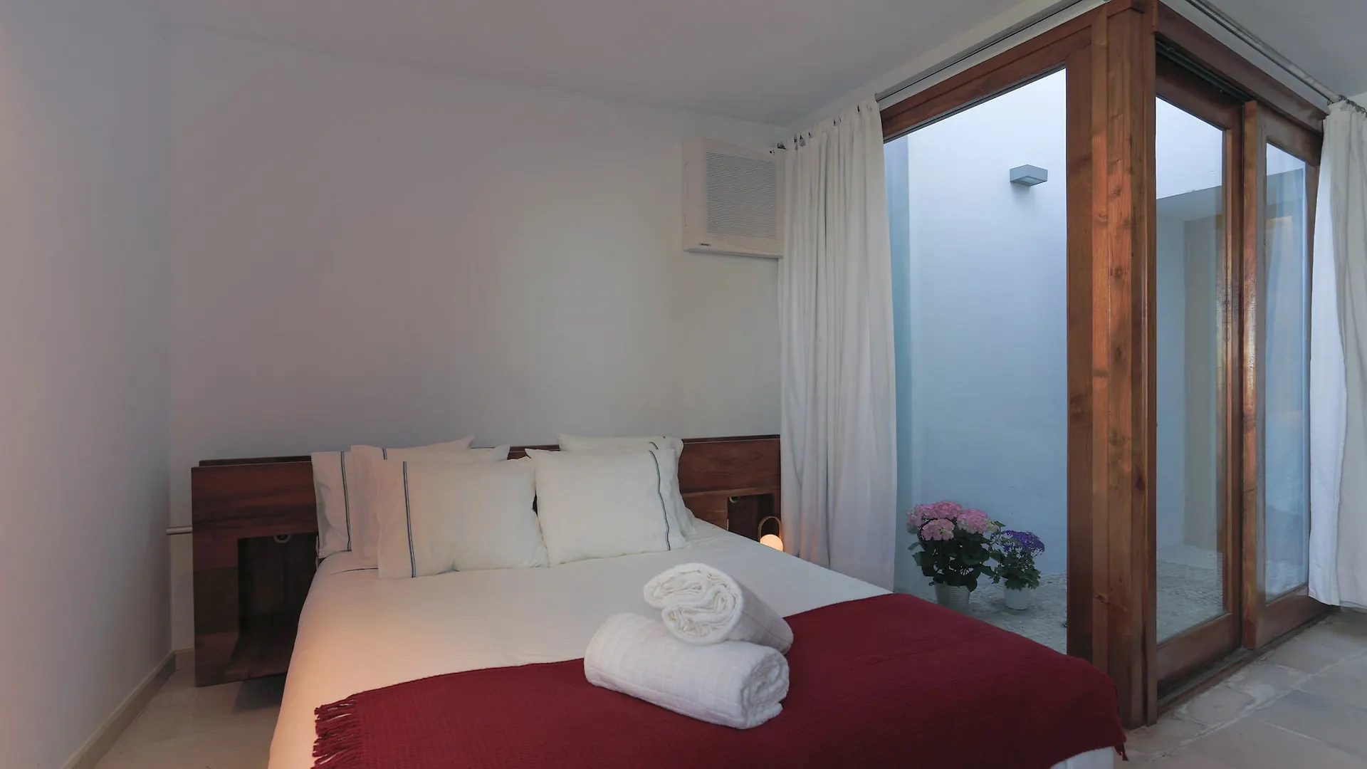 Apartamentos Xereca Dalt Vila I Ibiza città 0*,  Spagna